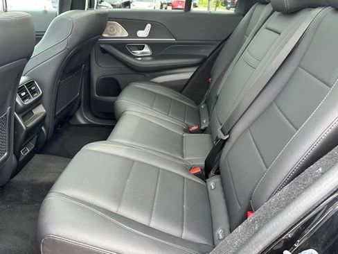 Used 2025 Mercedes-Benz GLE 350 4MATIC image 13