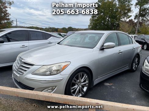 Used 2012 Hyundai Genesis 3.8 w/ Premium Pkg RWD image 1