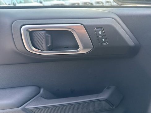 New 2025 Ford Bronco Outer Banks image 17