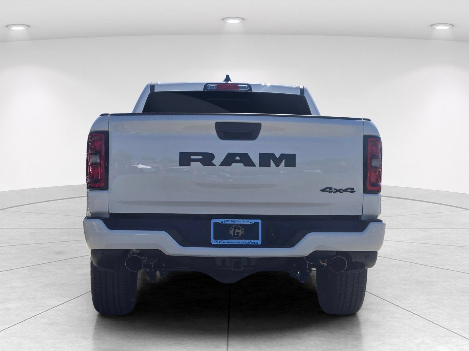 New 2026 RAM 1500 Express AWD/4WD image 4