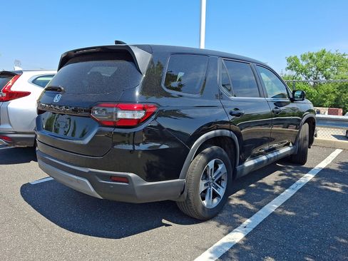Used 2024 Honda Pilot EX-L image 4