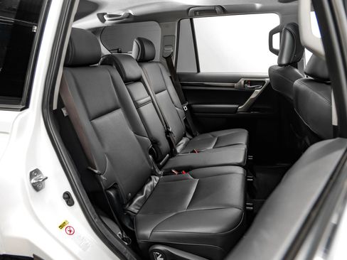 Used 2014 Lexus GX 460 AWD/4WD image 36
