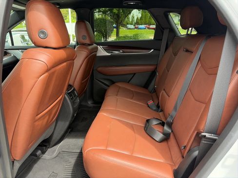 Used 2020 Cadillac XT5 Premium Luxury AWD/4WD image 9