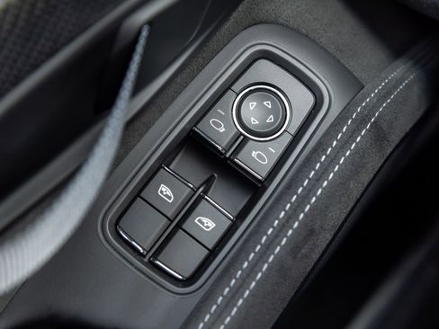 Certified 2024 Porsche 718 Cayman GT4 RS image 19