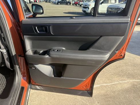 Used 2025 Hyundai Santa Fe Calligraphy image 38