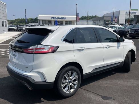 Used 2022 Ford Edge Titanium AWD/4WD image 3