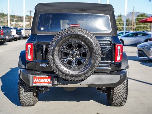 Used 2023 Ford Bronco Wildtrak image 8