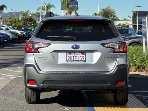 Certified 2025 Subaru Outback Premium image 5