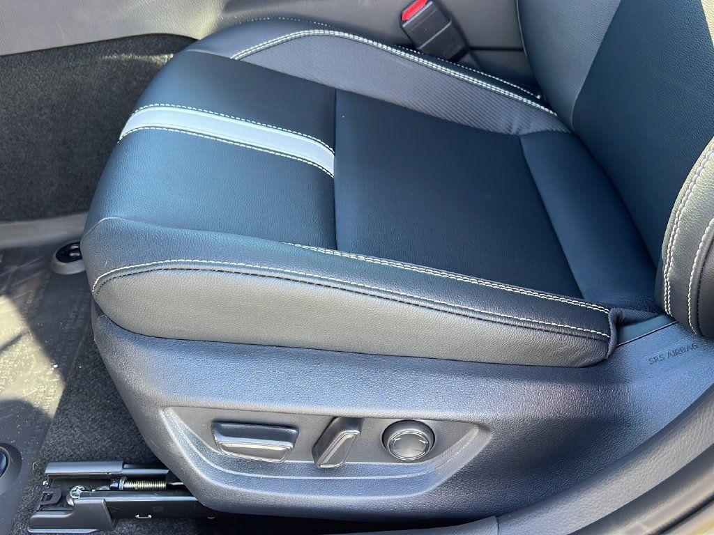 Used 2026 Toyota Camry SE w/ Convenience Package FWD image 15
