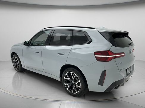 Used 2025 BMW X3 xDrive30i AWD/4WD image 4