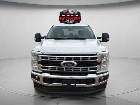 Used 2024 Ford F250 XLT AWD/4WD image 2