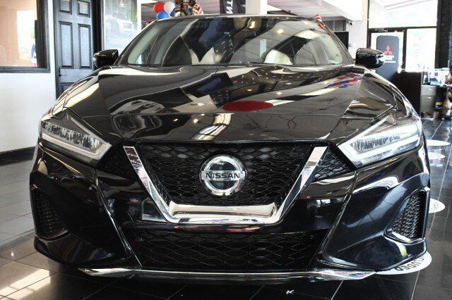 Used 2020 Nissan Maxima 3.5 SV w/ Floor Mat Group FWD image 2