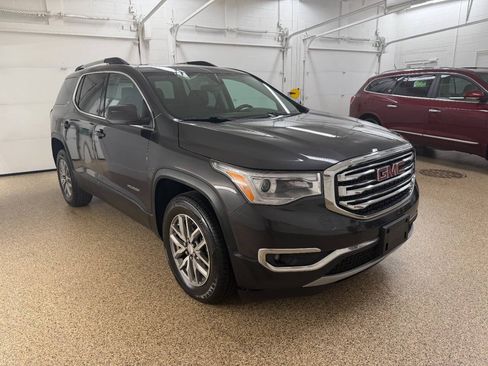 Used 2017 GMC Acadia SLE FWD image 5