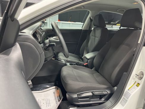Used 2015 Volkswagen Jetta S image 14