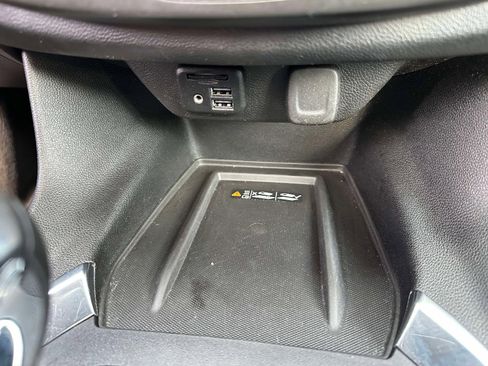 Used 2022 Chevrolet Traverse High Country image 32