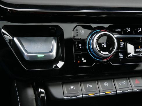 New 2026 GMC Sierra 1500 AT4X AWD/4WD image 12