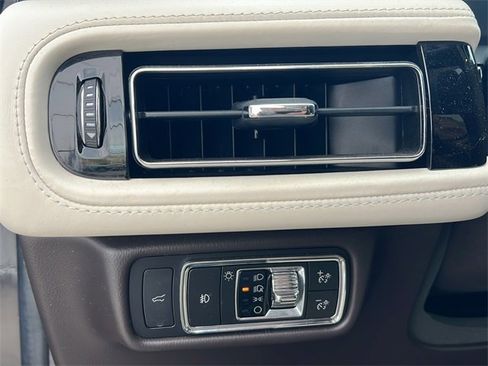 Used 2023 Lincoln Aviator Black Label w/ Jet Package image 25