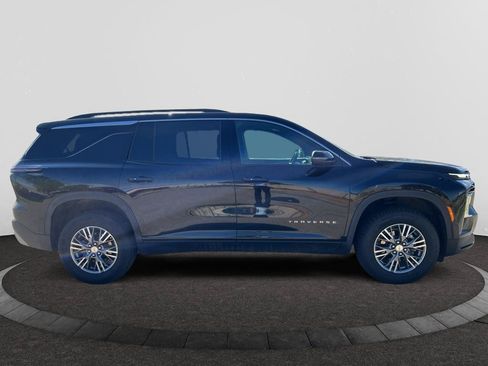 Used 2026 Chevrolet Traverse LT AWD/4WD image 5