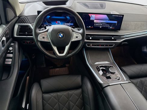 Used 2023 BMW X7 xDrive40i w/ Premium Package AWD/4WD image 17