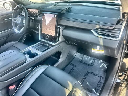 New 2026 GMC Acadia Denali image 30