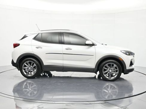 Used 2020 Buick Encore GX Essence w/ Experience Buick Package AWD/4WD image 4