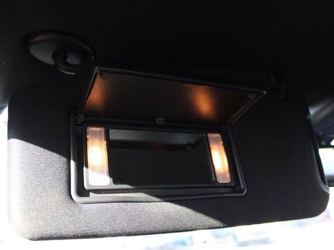 Used 2017 Dodge Charger R/T image 41