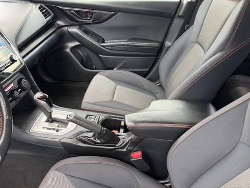 Used 2018 Subaru Crosstrek 2.0i Premium AWD/4WD image 12