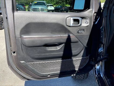 Used 2021 Jeep Gladiator Rubicon AWD/4WD image 9