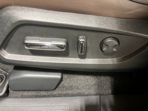 Used 2023 Honda Pilot Elite image 15