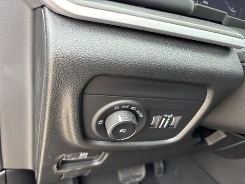 New 2026 Jeep Grand Cherokee L Limited image 23