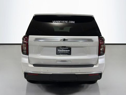 Used 2023 Chevrolet Suburban High Country AWD/4WD image 9