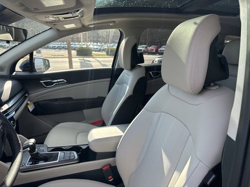 New 2026 Kia Sportage EX image 23