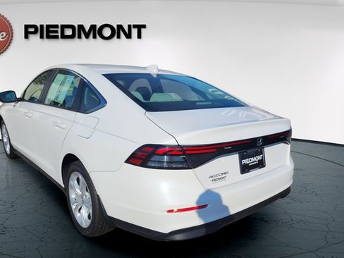 Certified 2024 Honda Accord LX image 8