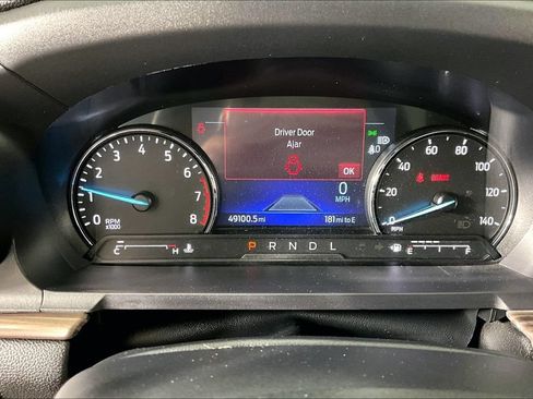 Used 2023 Ford Explorer Limited w/ Equipment Group 301A AWD/4WD image 12