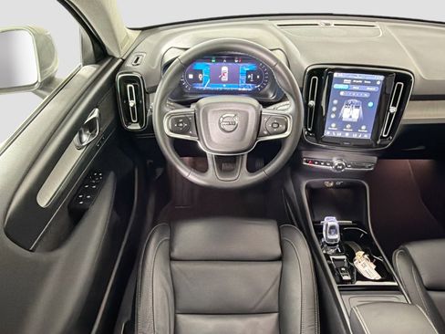 Used 2024 Volvo XC40 B5 Plus w/ Protection Package Premier AWD/4WD image 21