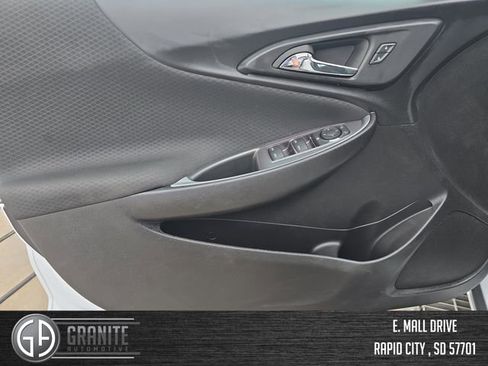 Used 2024 Chevrolet Malibu LS FWD image 11
