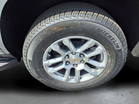 New 2026 Chevrolet Tahoe LS image 10