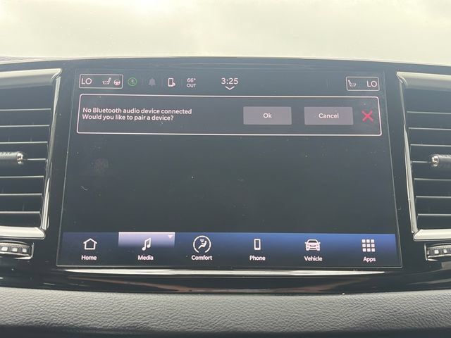 Used 2024 Chrysler Pacifica Touring-L FWD image 53