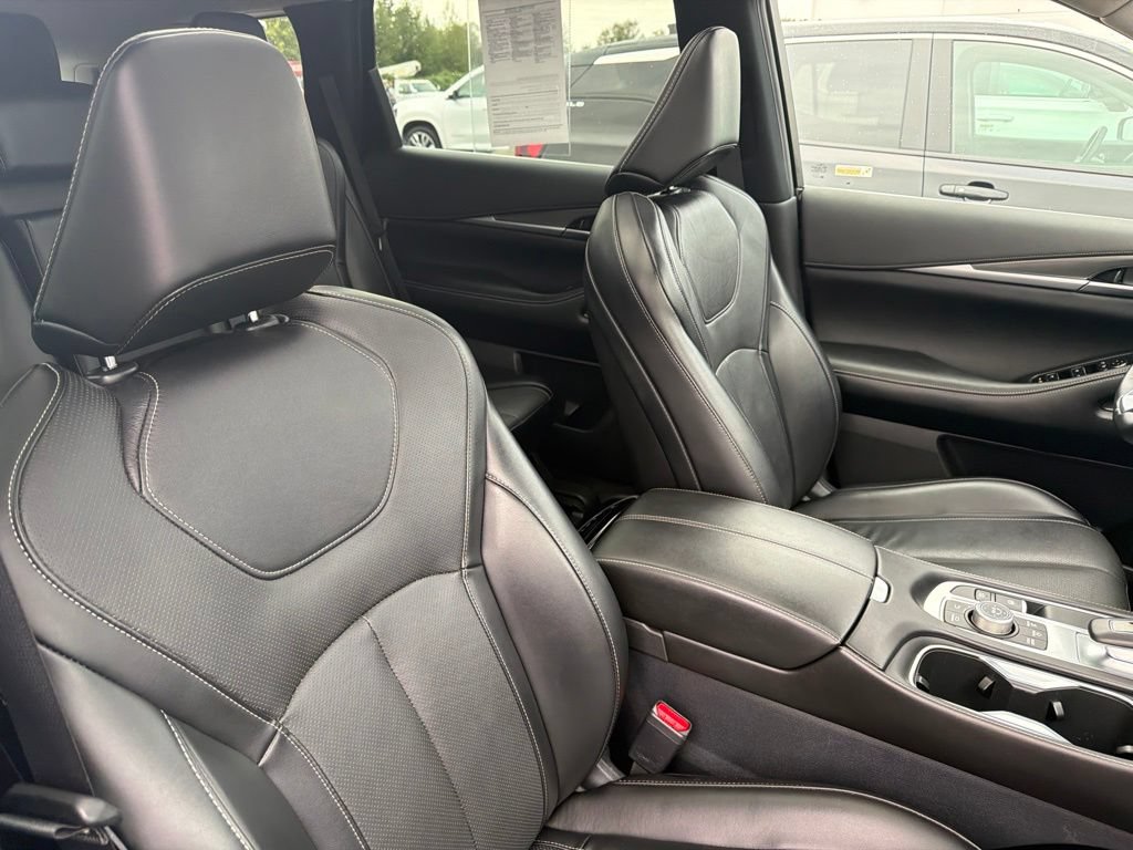 Used 2025 INFINITI QX60 Luxe AWD/4WD image 29
