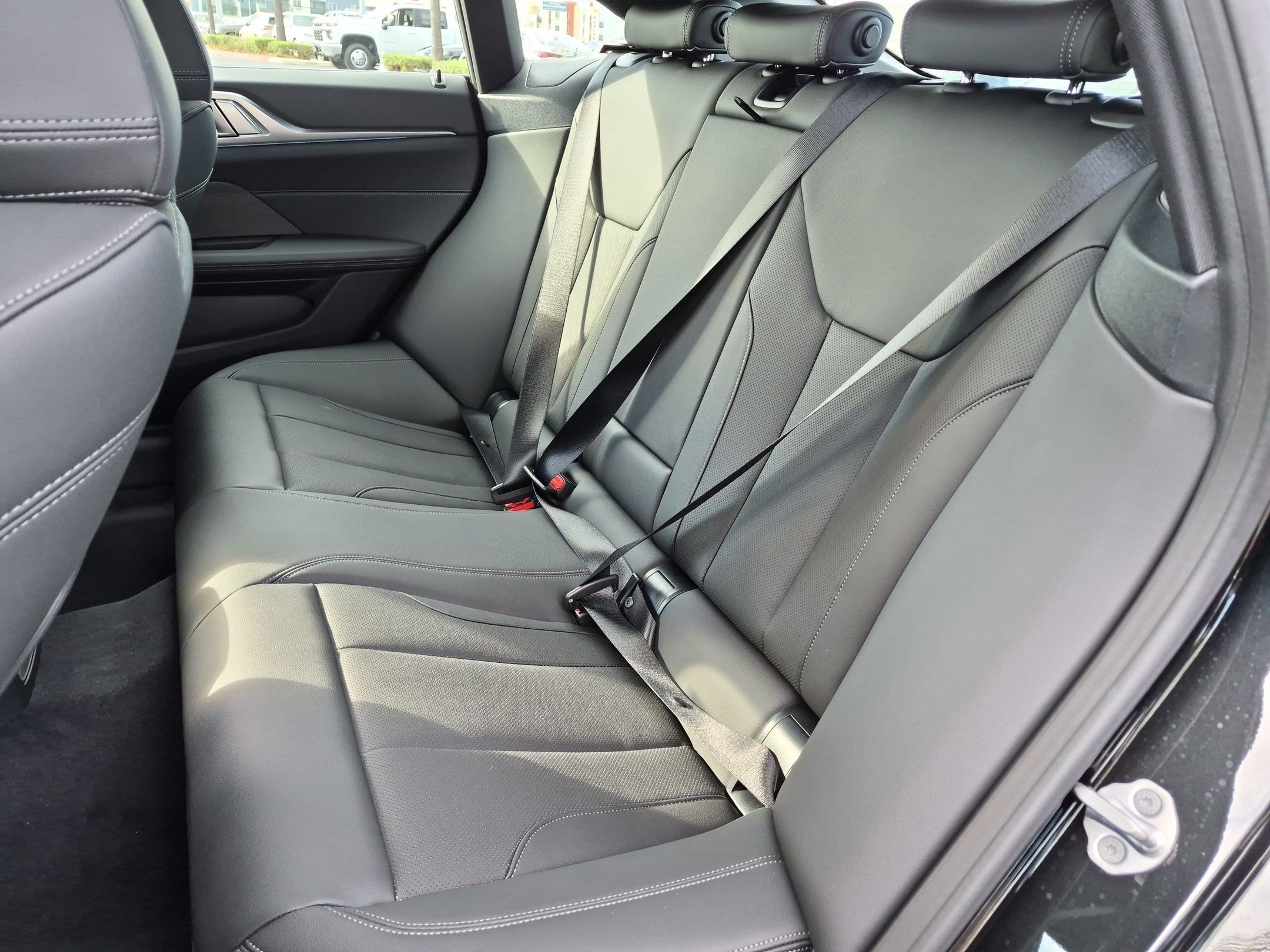 New 2026 BMW i4 eDrive40 w/ Premium Package RWD image 31