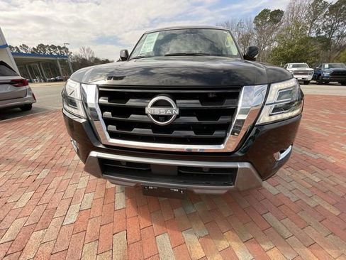 Used 2023 Nissan Armada SL w/ Captain's Chairs Package AWD/4WD image 24