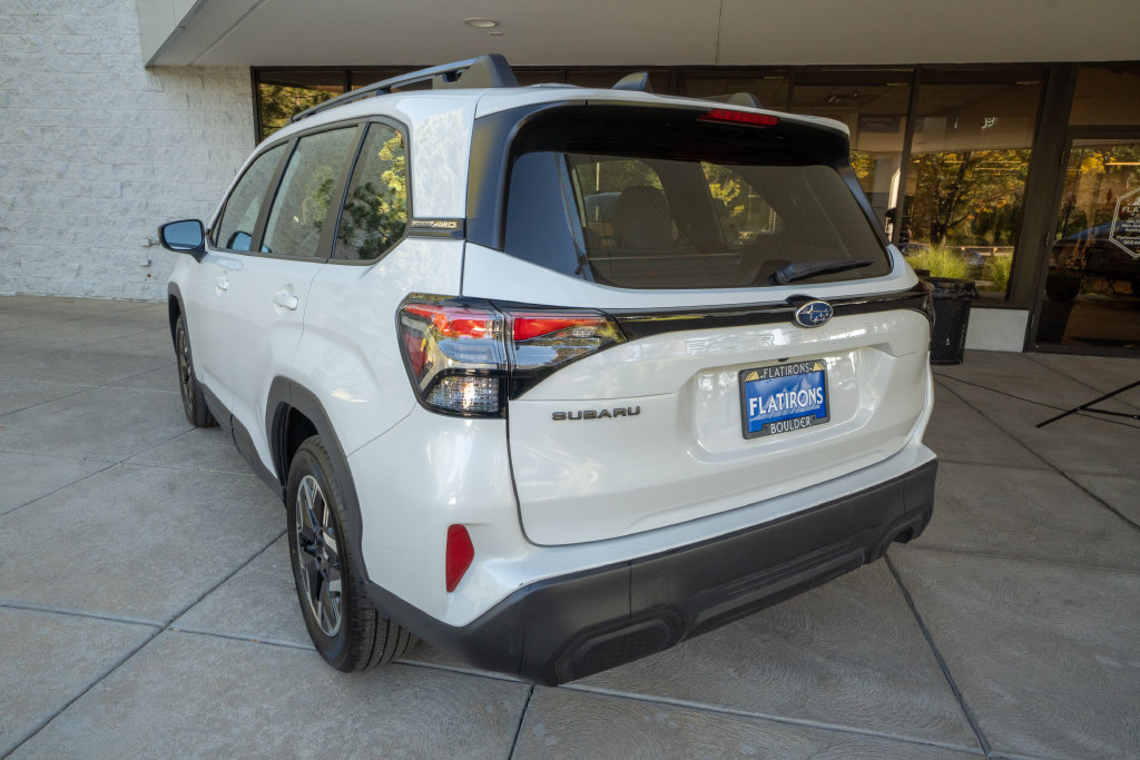 Used 2026 Subaru Forester AWD/4WD image 5