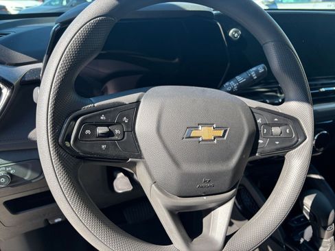Used 2025 Chevrolet TrailBlazer LT image 25