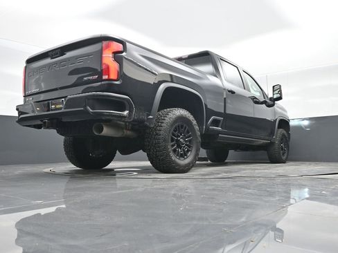 Used 2024 Chevrolet Silverado 2500 ZR2 image 30