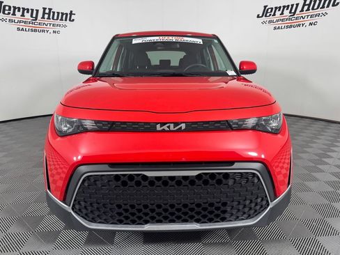 Used 2025 Kia Soul LX FWD image 4