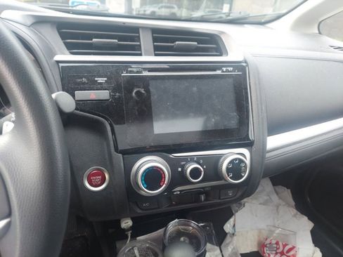 Used 2016 Honda Fit EX image 13