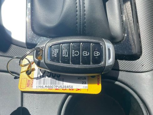 Used 2023 Hyundai Elantra SEL image 11