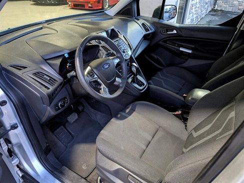 Used 2015 Ford Transit Connect XLT image 2