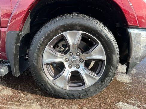 Used 2019 RAM 1500 Laramie image 39