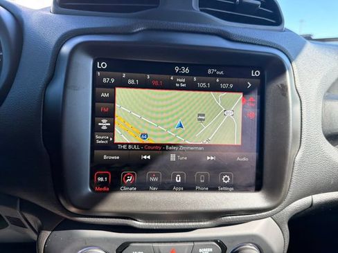 Used 2023 Jeep Renegade Trailhawk AWD/4WD image 20